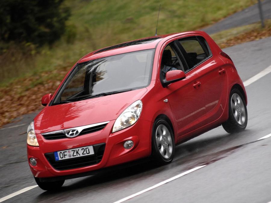  Hyundai i20 5-Door 2008 года  (UK) (фото 12 из 21)